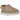 UGG Goldenstar Villa Clog Mustard Seed sneakers i vinkel med ovandel i mocka, hälrem och synliga sömmar