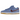 Nike SB Dunk Low Philadelphia Phillies sneakers i en vinklad profil med blå ovandel, vit swoosh och röd kant på gummisulan