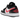 Jordan 1 Low Black Siren Red sneakers i sidoprofil med svart läderöverdel, röda detaljer, vit mellansula och klassisk snörning