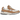 New Balance 992 MiUSA Sweet Caramel sneakers i vinkel med brun mockaöverdel, beiga skosnören och en dämpad mellemsula