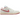 Jordan 1 Low Sail Guava Ice Pink Salt sneakers i sidoprofil med vit læröverdel, pastellfärgade detaljer och klassisk snörning