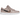 Nike Dunk Low SE Primal Pink sneakers sedda från sidan med beige läderovandel, djurmönstrade detaljer och ljusrosa Nike Swoosh