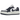 Air Jordan 1 Elevate Low Midnight Navy sneakers i vinklad profil, med vit ovandel i läder, marinblå detaljer, hög platåsula och tydlig Nike logotyp