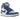 Air Jordan 1 Retro High OG True Blue sneakers i profilvy med vit läderbas, blå paneler, grå hälkappa och klassisk Nike Swoosh-logotyp.