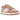 Nike Dunk Low PRM Red Stardust sneakers i en vinklad profil med rosa mockaöverdel, vita detaljer och en matchande gummisula för stil.