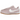 Nike Cortez Vintage Pink Foam sneakers i sidoprofil med rosa mockaöverdel, vit sula och den klassiska Nike Swoosh-logotypen på sidan