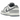 Nike Dunk Low SE Light Carbon sneakers i en vinklad vy med en vit läderovandel, grå overlays och en vit sula med svarta skosnören