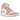 Air Jordan 1 Mid SE Legend Pink sneakers i en vinklad profil, som visar en vit läderbas, rosa överdrag och den klassiska svarta Swoosh-logotypen.