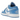 Air Jordan 1 Low SE Legend Blue Patent sneakers i en vinklad vy med glänsande ljusblått lackläder på vit bas samt en klassisk vit mellansula