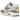 Nike Air Max 1 Light Iron Ore Flat Pewter sneakers i vinklad profil med ljusgrå ovandel, texturerad swoosh och den klassiska synliga Air-sulan