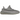 Yeezy Boost 350 V2 Steel Grey sneakers i en vinklad vy med grå Primeknit-ovandel, matchande skosnören och den ikoniska halvgenomskinliga sulan.
