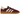 Adidas Handball Spezial Shadow Red sneakers i profil med bordeauxfärgad ovandel i mocka, vita detaljer och den klassiska bruna gummisulan.