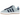 Adidas Campus 00s Clear Sky Gum sneakers i vinklad profil med ljusblå mockaöverdel, vita läderränder och en klassisk brun gummisula