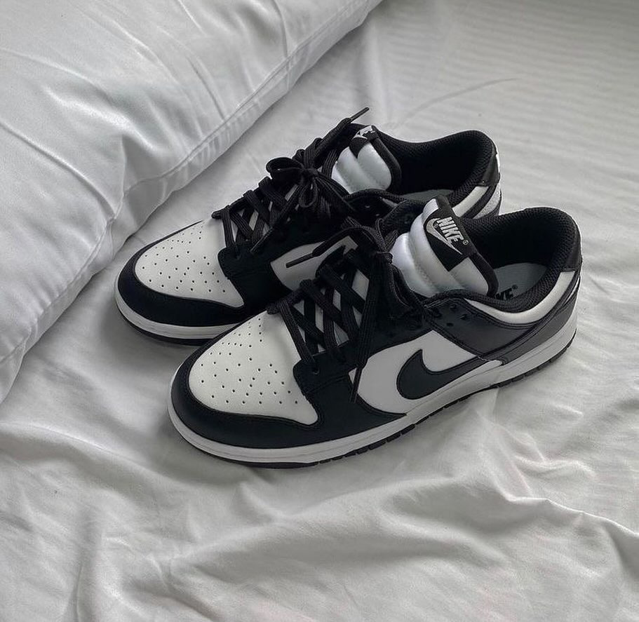 Miniatyrbild av Nike Dunk Low Panda 2