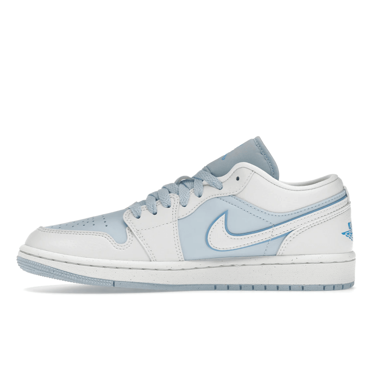 Miniatyrbild av Air Jordan 1 Low SE Reverse Ice Blue 3