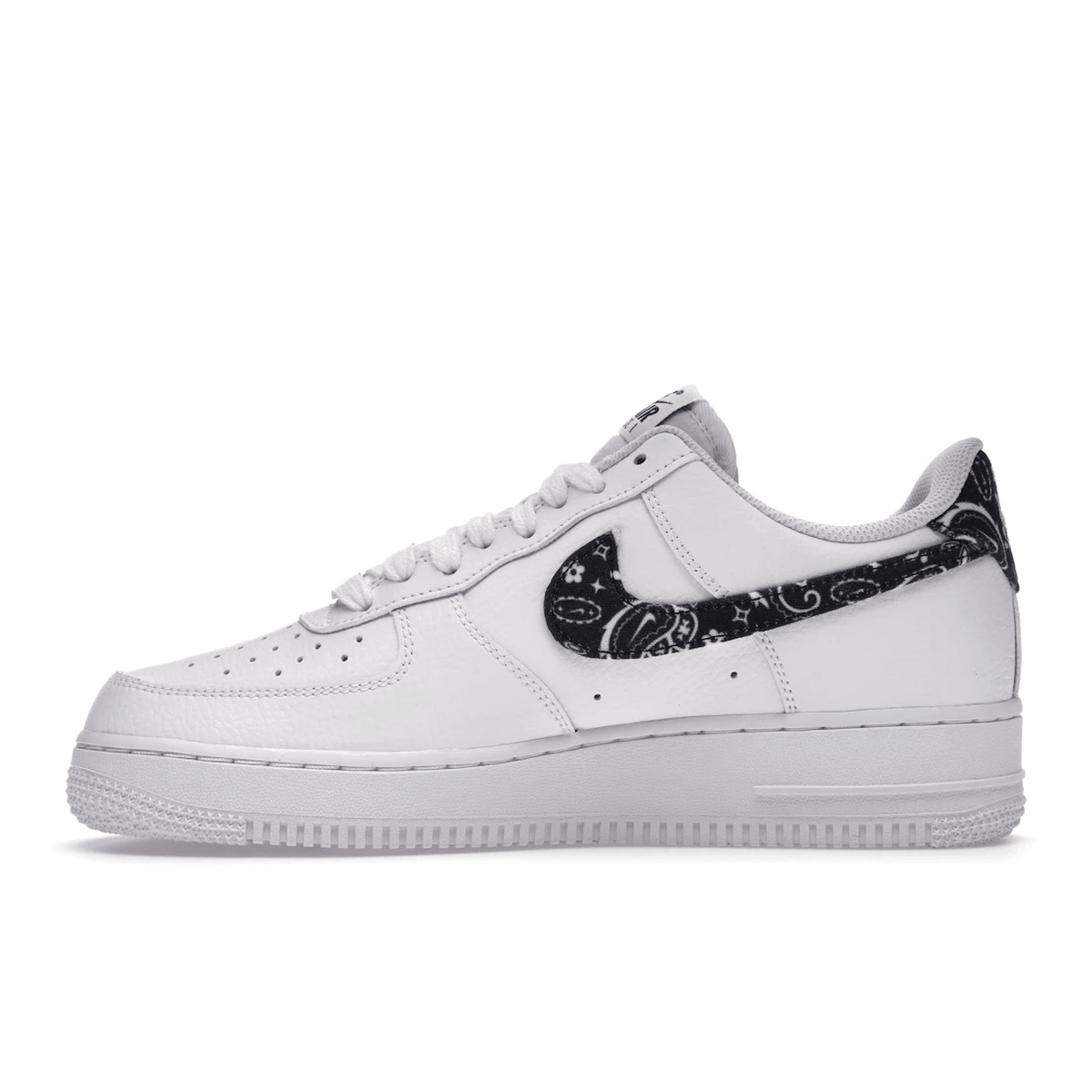 Miniatyrbild av Nike Air Force 1 Low '07 Essential White Black Paisley 3
