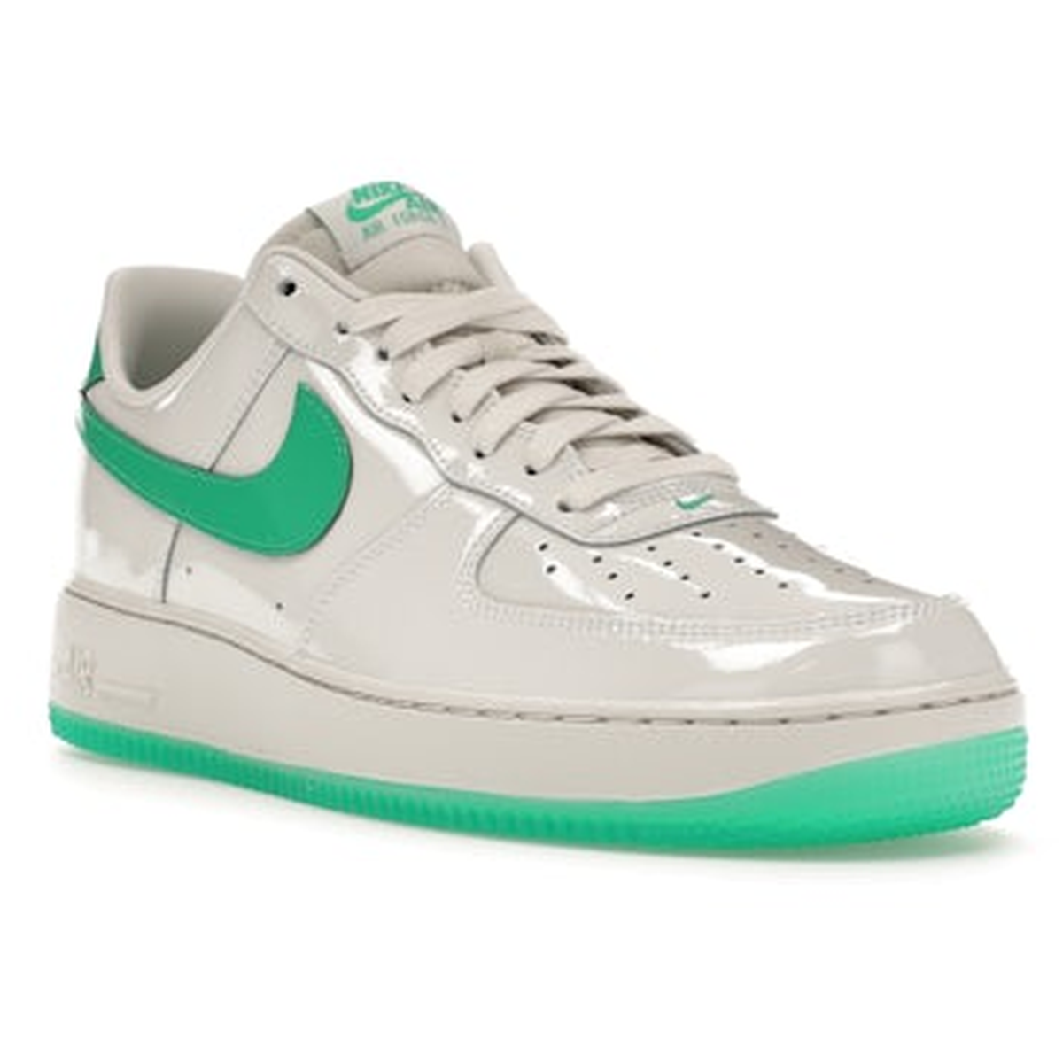 Miniatyrbild av Nike Air Force 1 Low '07 Patent Platinum Tint Stadium Green 2