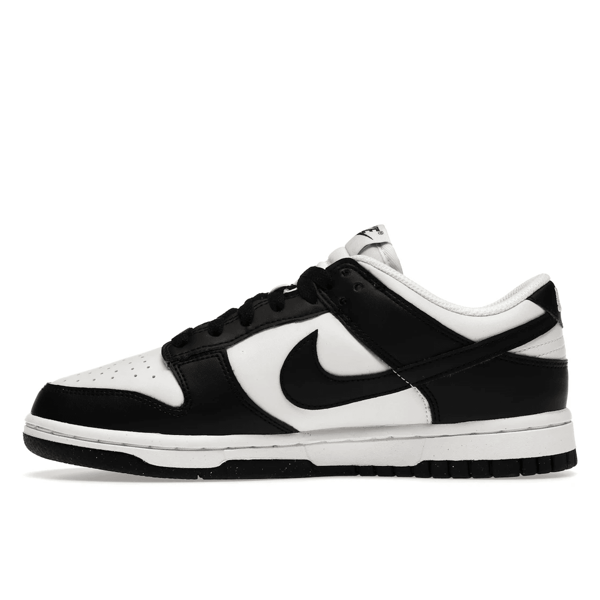 Miniatyrbild av Nike Dunk Low Next Nature Black White 3
