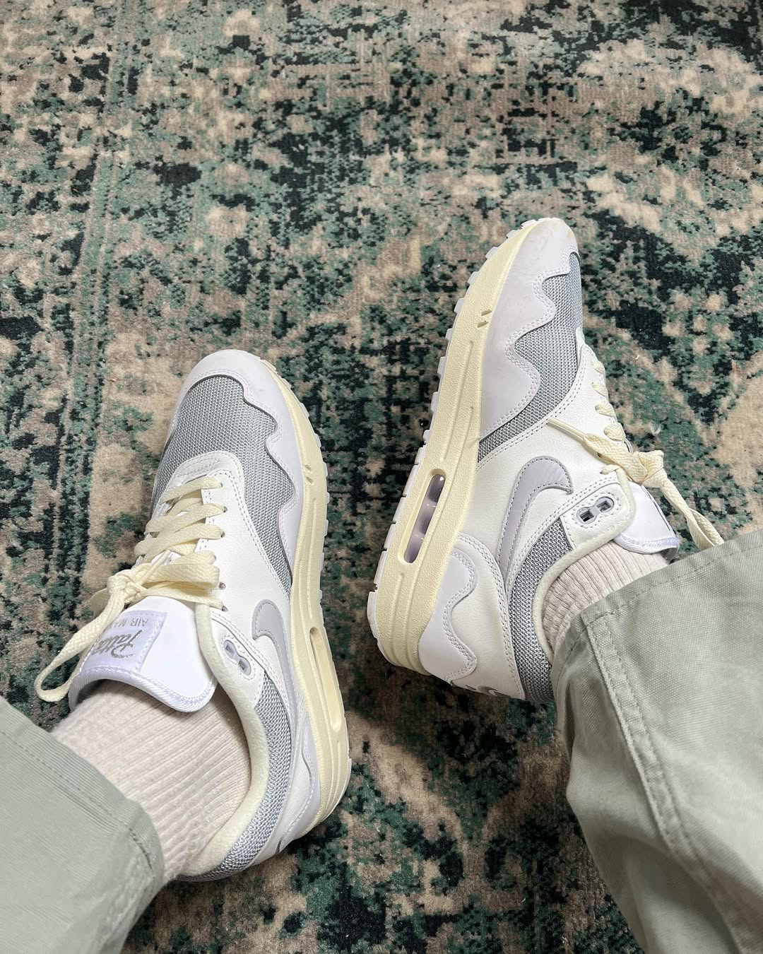 Miniatyrbild av Nike Air Max 1 Patta Waves White 2