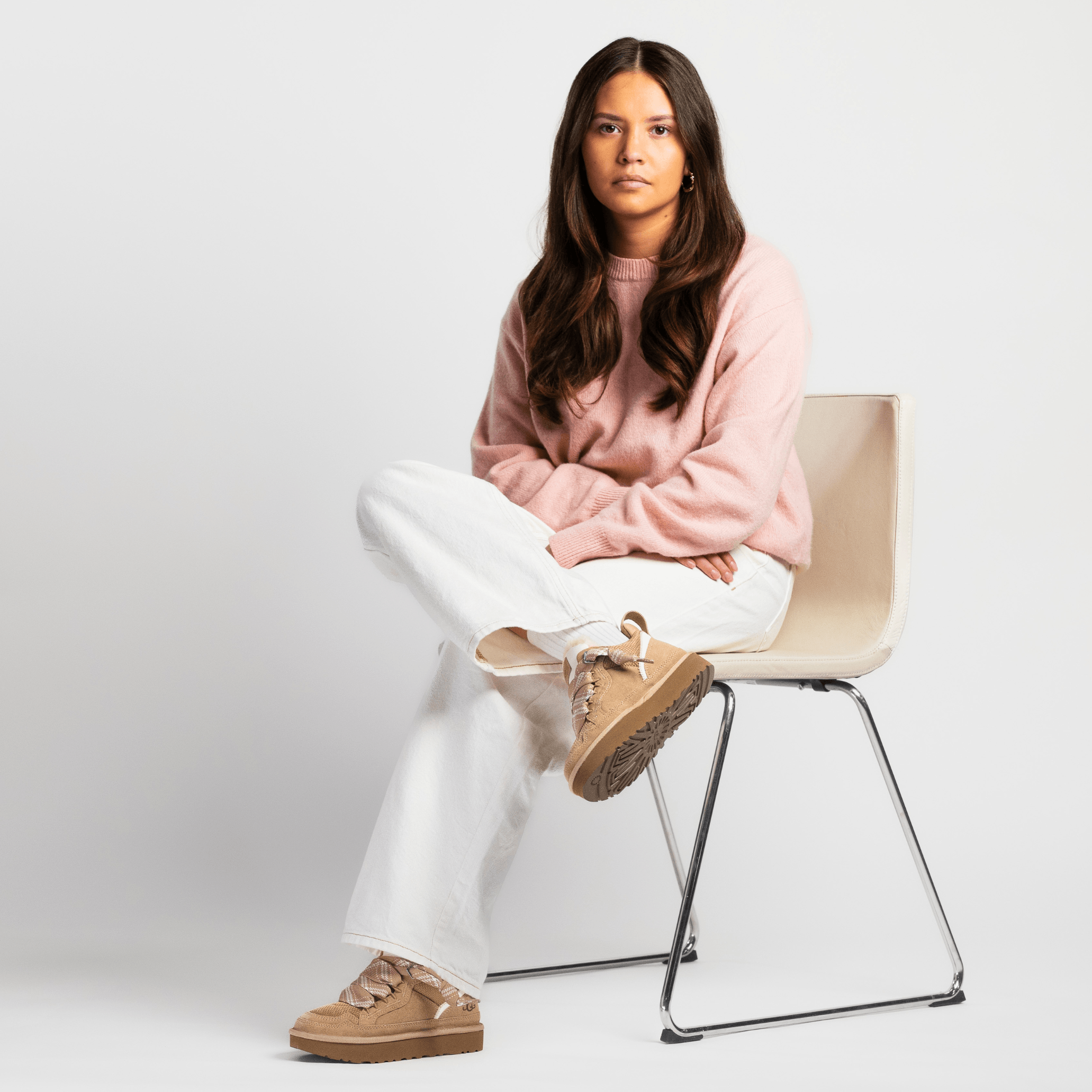 Miniatyrbild av UGG Lowmel Sand 3
