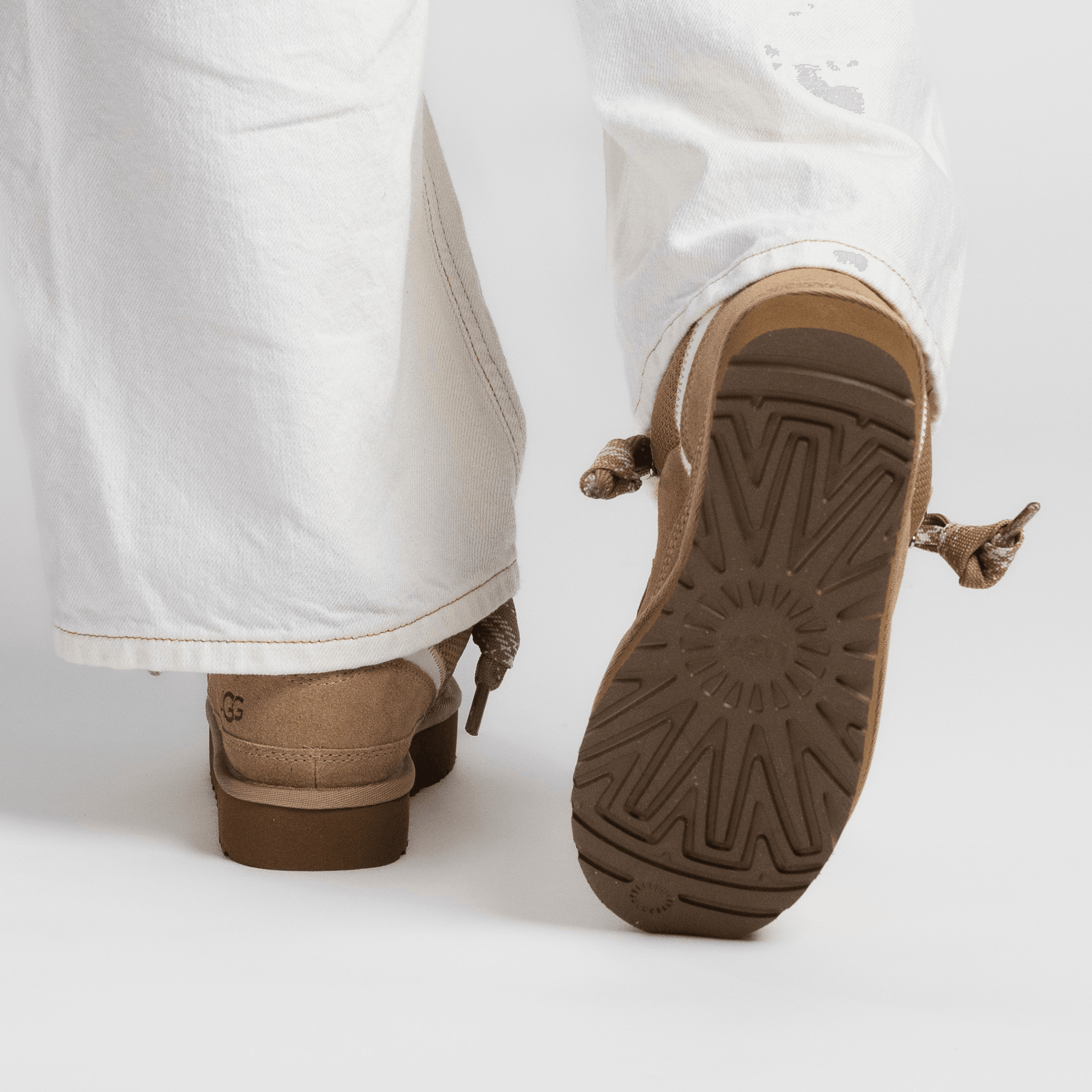 Miniatyrbild av UGG Lowmel Sand 4